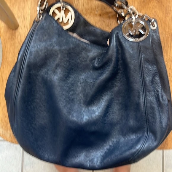 Authentic Michael Kors Purse - Picture 2 of 6